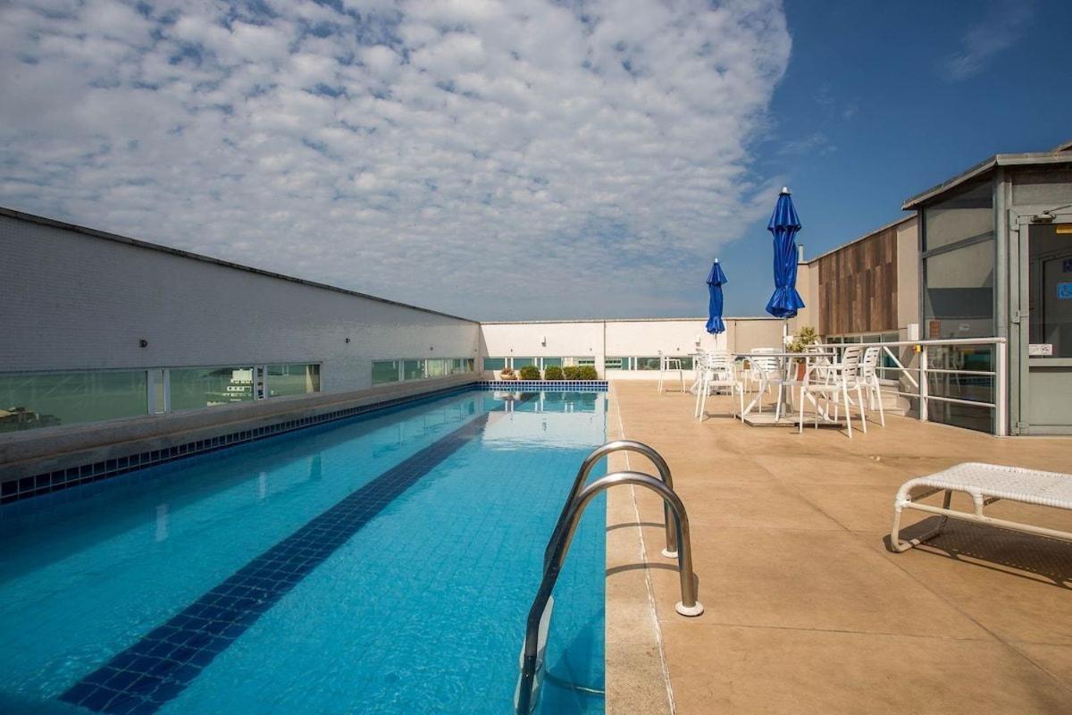 Praticidade, conforto e localização privilegiada em Macaé Exterior foto